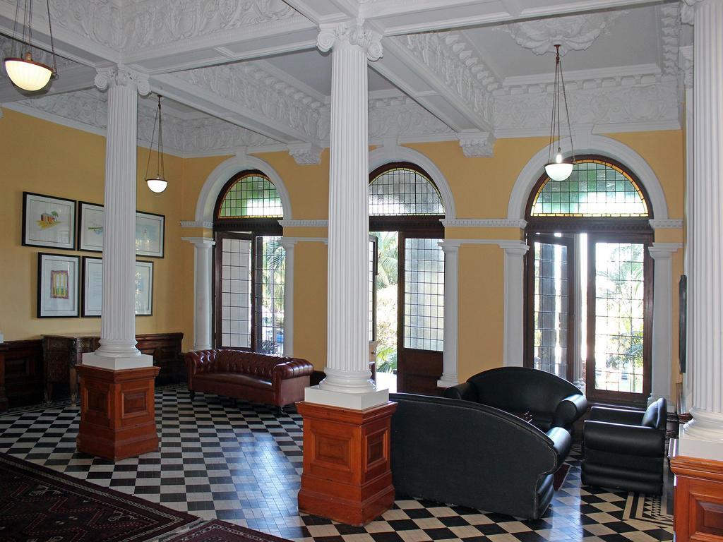 Durban Manor Hotel And Conference Centre Exterior foto